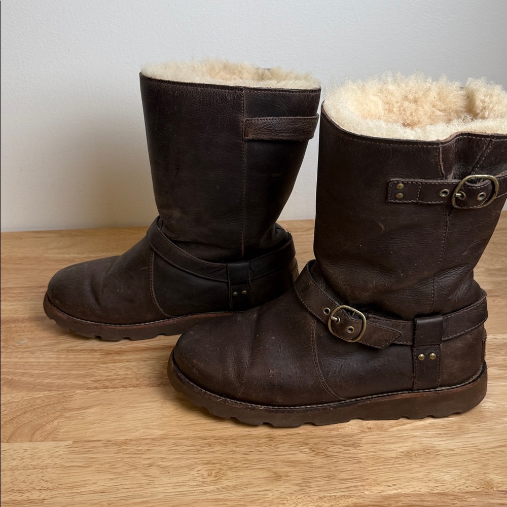 UGG brown, distressed, leather Cream Shearling Interior boots